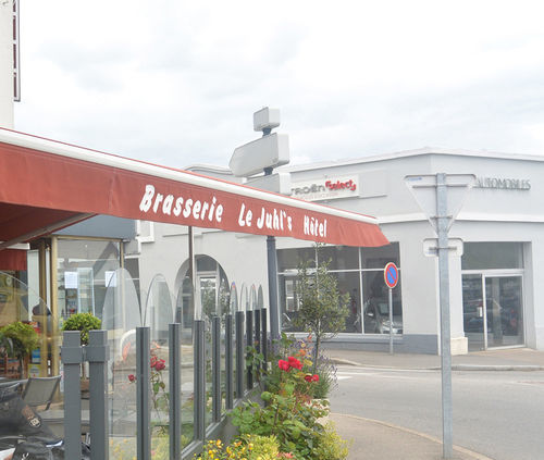 Hotel De Rouen Louviers Ngoại thất bức ảnh